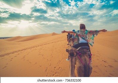 تفسير رؤية الجمل في المنام للعزباء بالتفصيل
