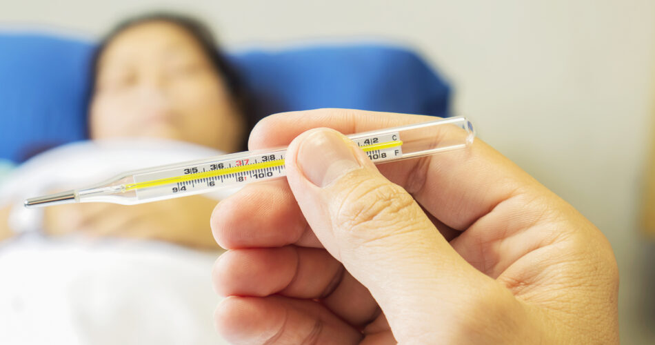 ارتفاع درجة الحرارة عند الأطفال: الأسباب والعلاج والوقاية