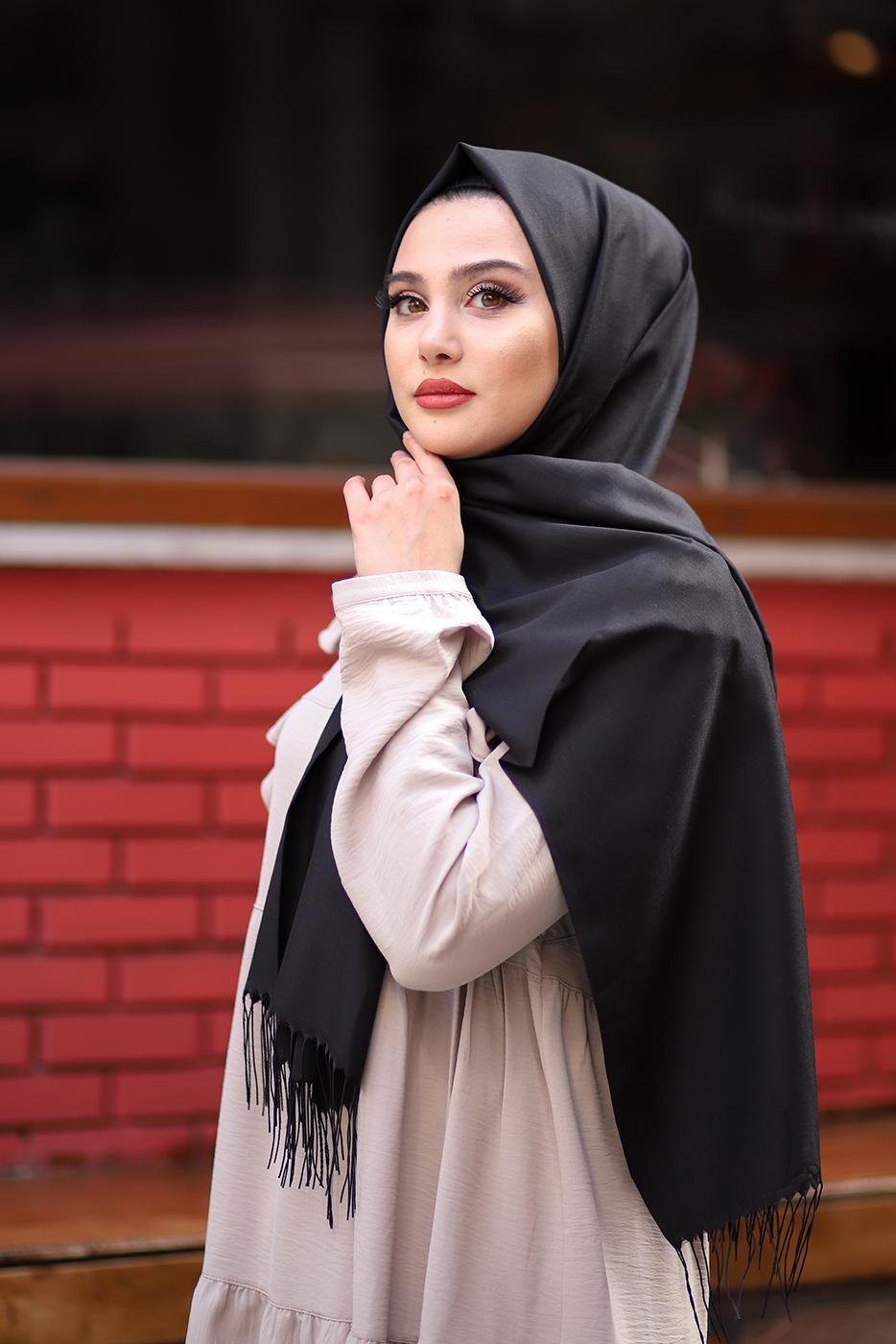 تفسير الأحلام: العباءة في المنام ومعانيها المتعددة